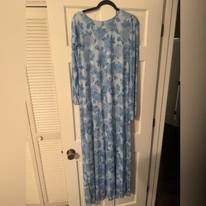 Shop Zoco- Elegant Blue Floral Maxi Dress